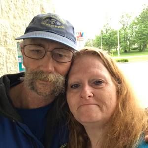 Meet your Posher, Lora